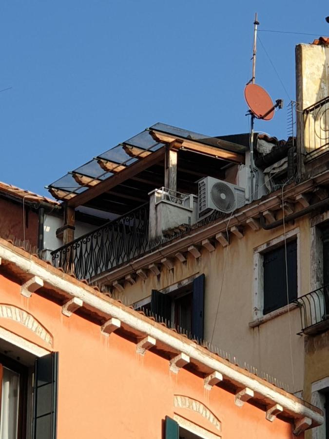 Residenza Tiziana Venezia Apartment Bagian luar foto