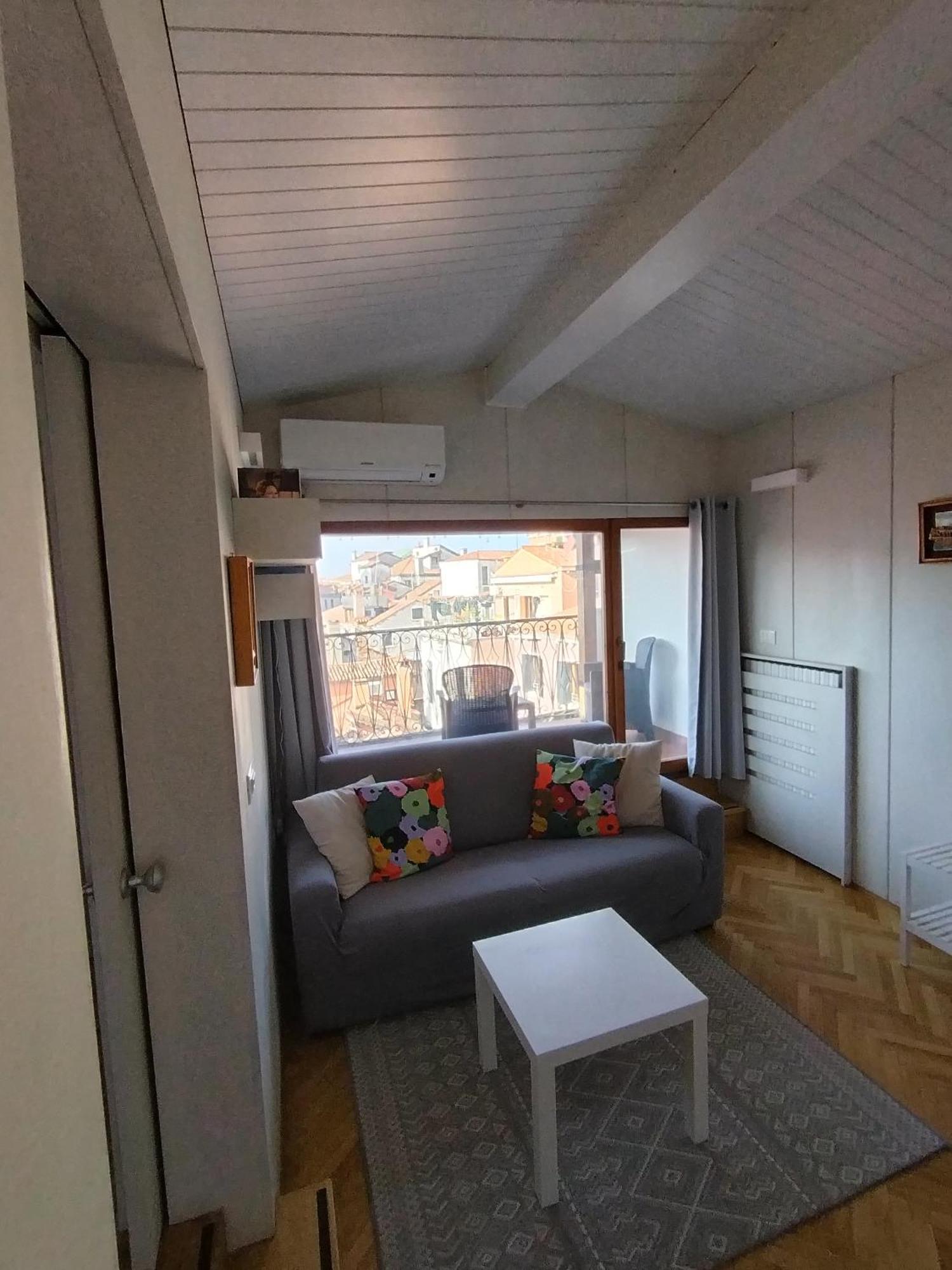 Residenza Tiziana Venezia Apartment Bagian luar foto